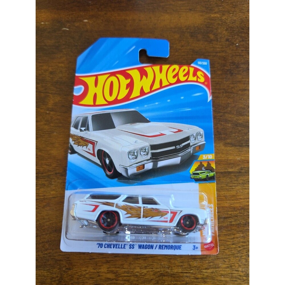 Hot Wheels 2026 White '70 Chevelle SS Wagon 110/250 Wagons 3/10 F Case